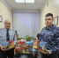 В преддверии Нового года сотрудники КП-4 и ИК-1 передали сладкие подарки воспитанникам школы-интерната №14 в Надвоицах - УФСИН