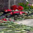 Цветы на мемориале - Петрозаводск говорит